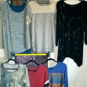 FREE SHIPPING Bundle of 6 assorted tops 3/4-l sleeve Sizes M-L (1 NWT)